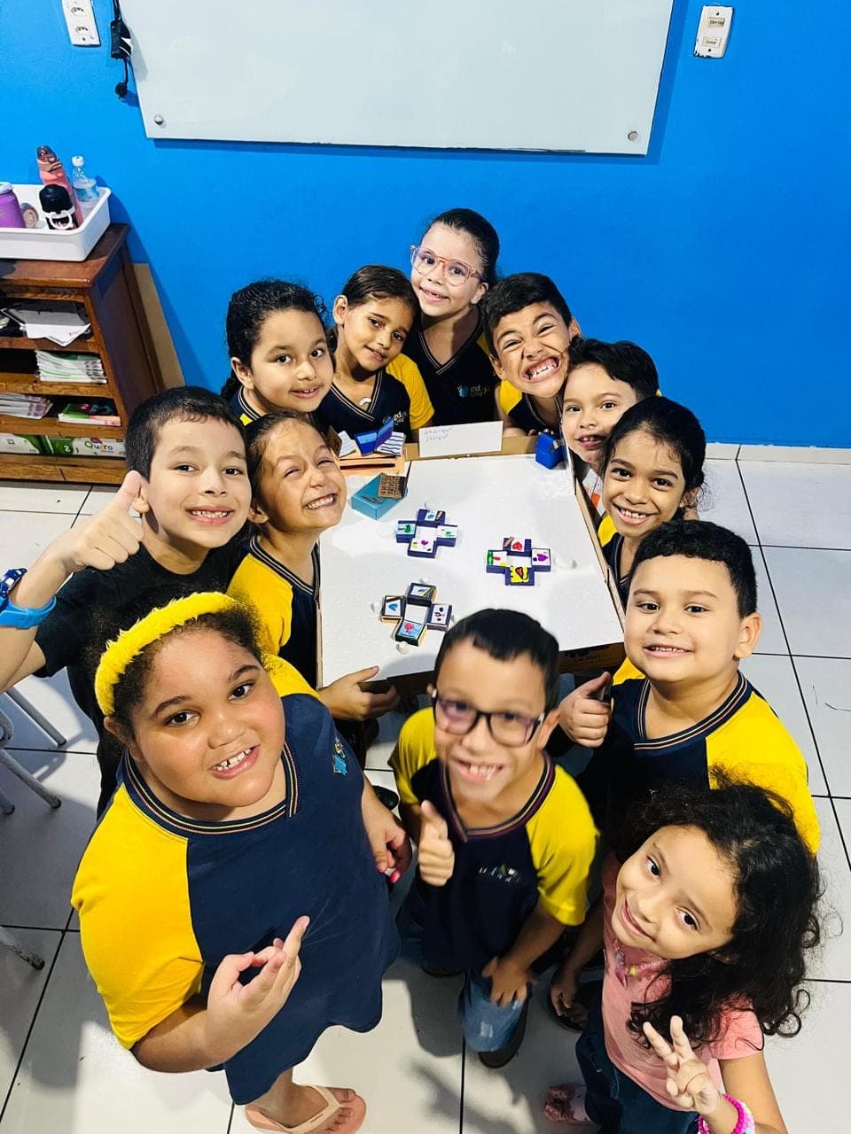 Alunos do 2º Ano do Ensino Fundamental em atividades pedagógicas na Eduque Já (foto 3)