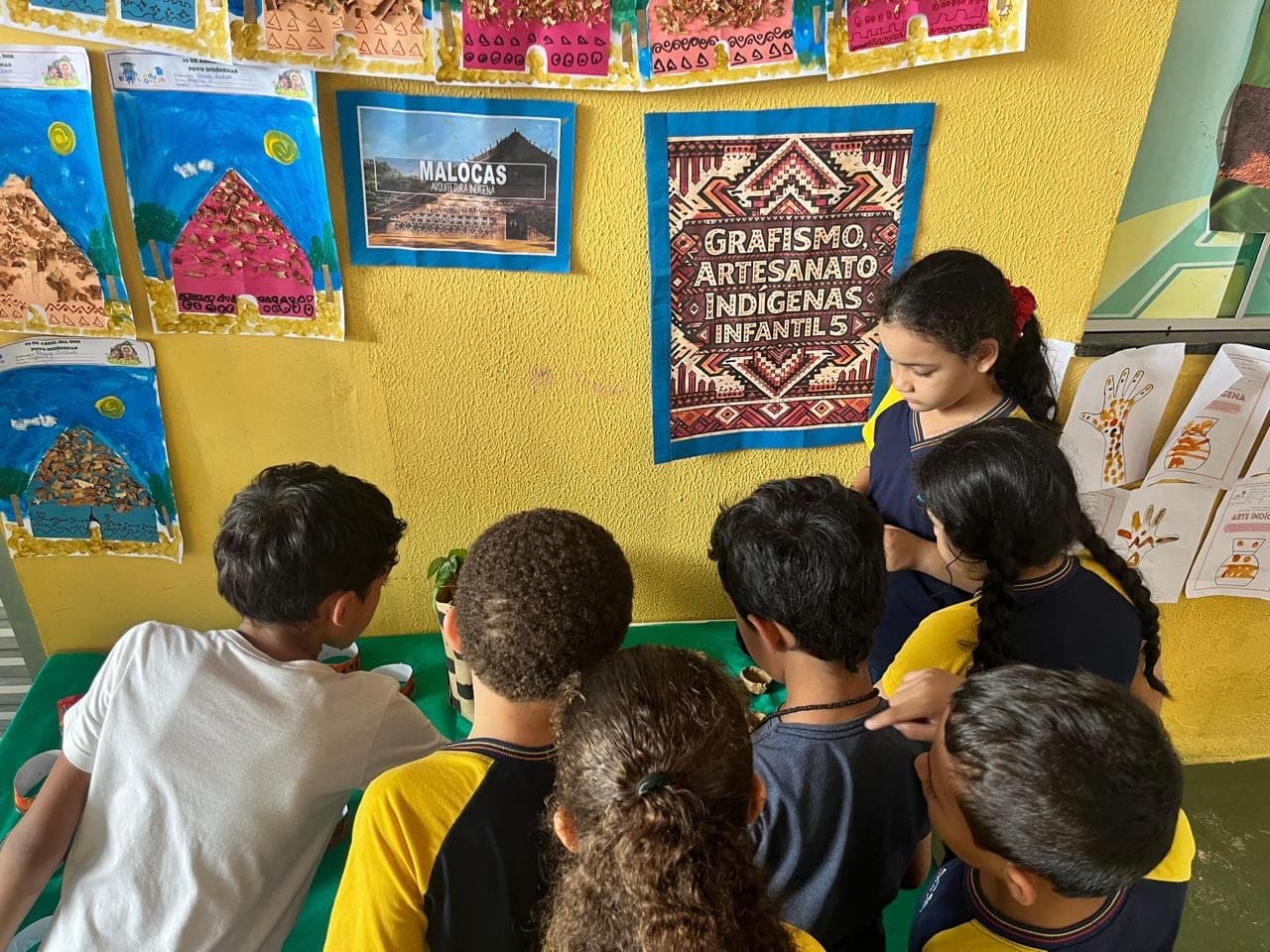 Alunos do 3º Ano do Ensino Fundamental em atividades pedagógicas na Eduque Já (foto 5)