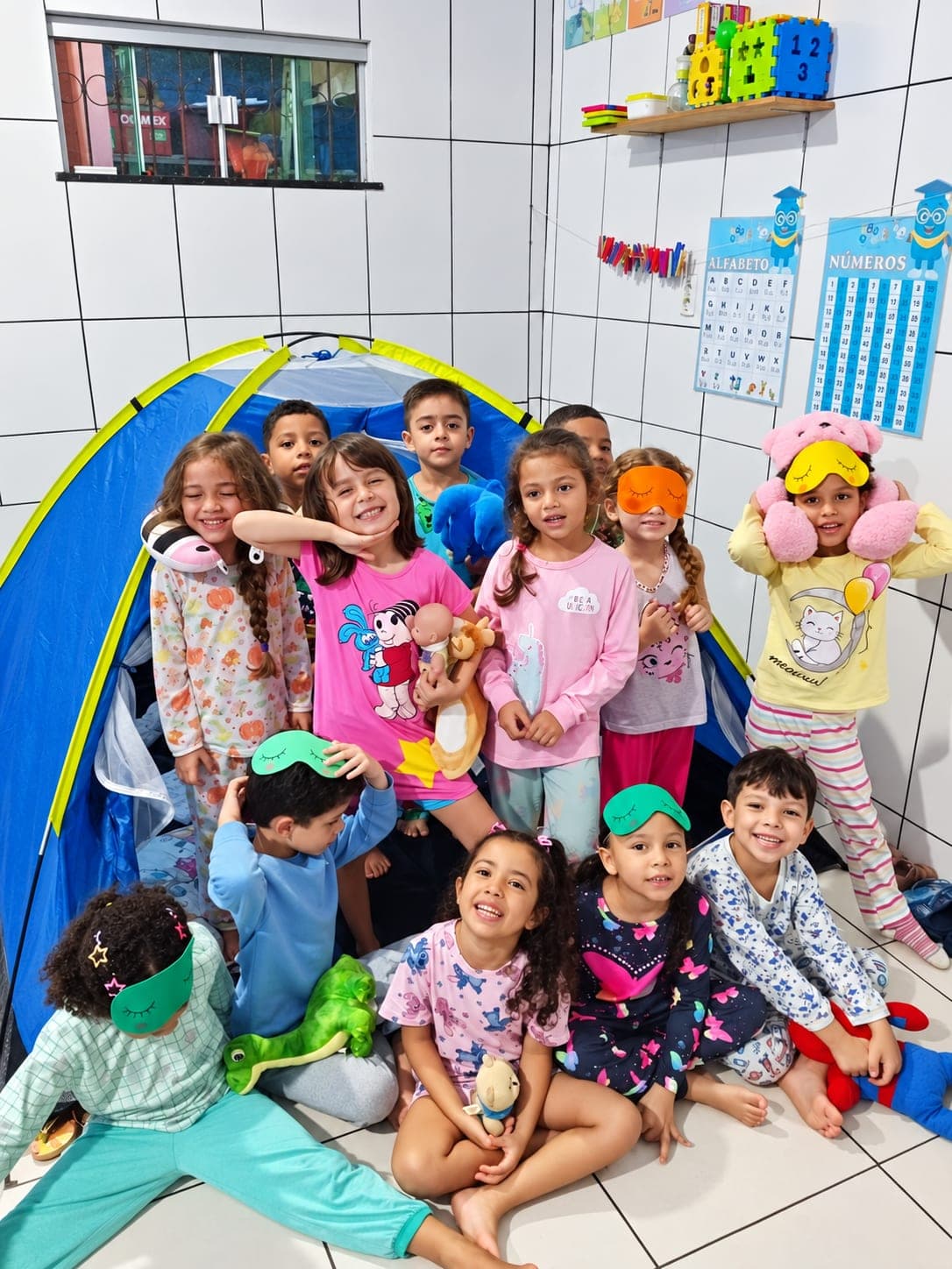 Crianças do Infantil 5 participando de atividades pedagógicas na Eduque Já (foto 5)