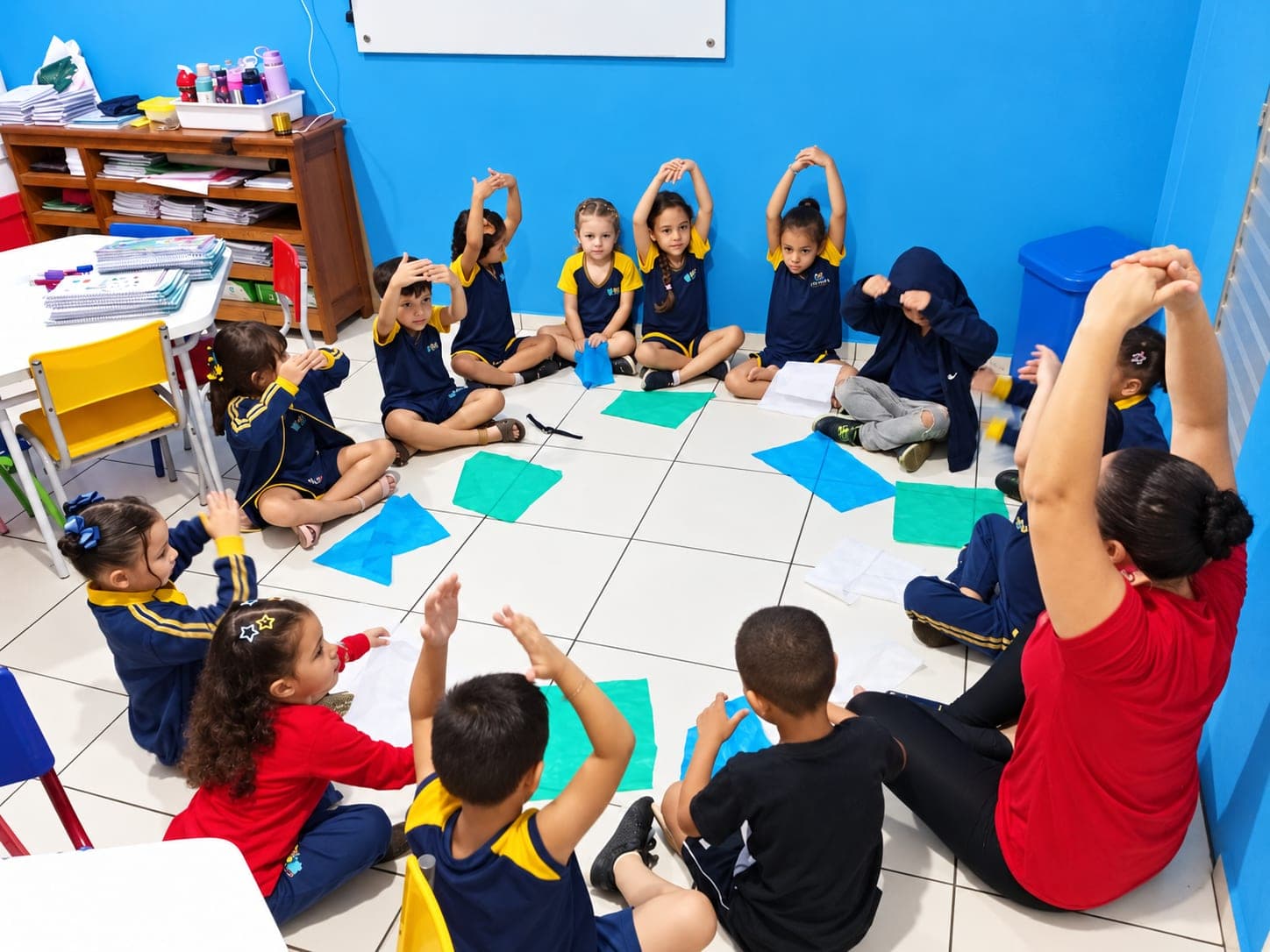 Crianças do Infantil 5 participando de atividades pedagógicas na Eduque Já (foto 9)